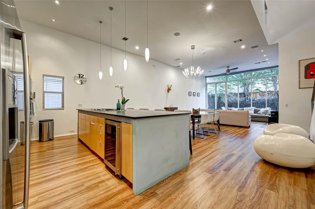 5426 Mcculloch Circle, Houston, TX 77056