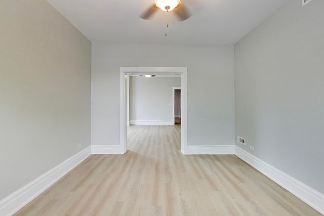 2114 W Byron Street 1, Chicago, IL 60618