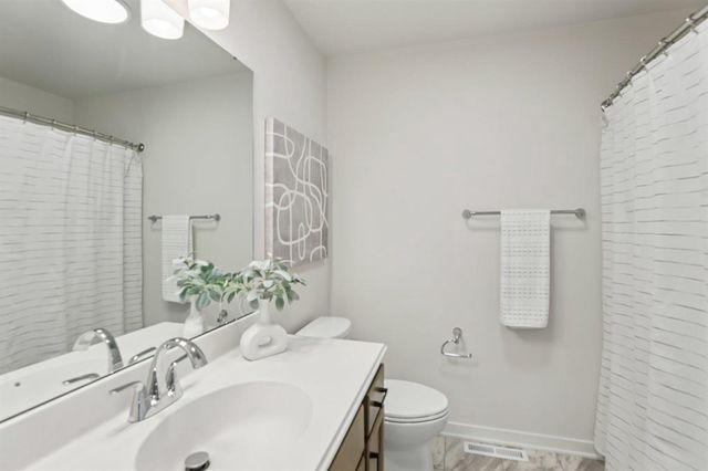 574 Buss Road, Cottage Grove, WI 53527