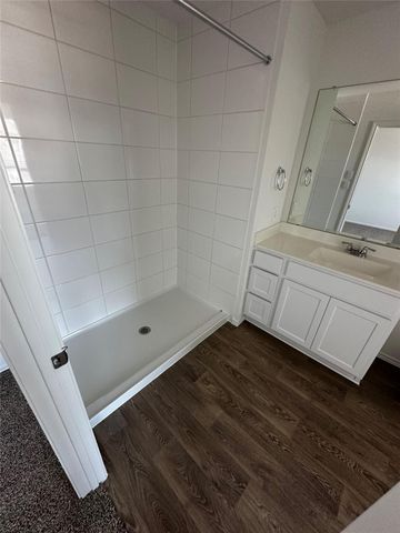 456 Sandringham LOOP, Kyle, TX 78640