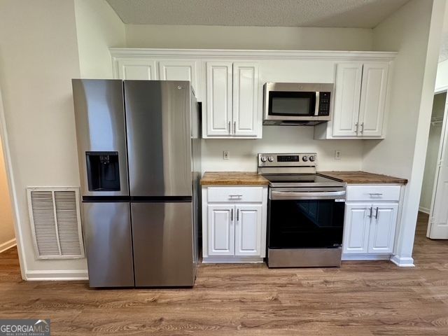 312 Twelve Oaks Drive, Warner Robins, GA 31088