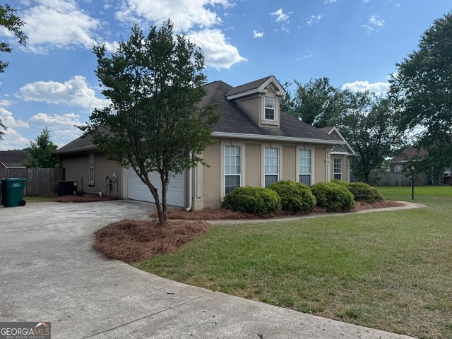 312 Twelve Oaks Drive, Warner Robins, GA 31088
