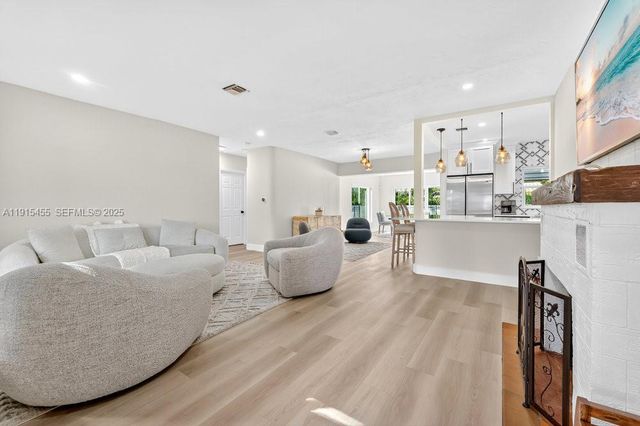 801 NE 19th Terrace, Fort Lauderdale, FL 33304