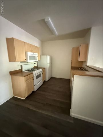 8250 North Grand Canyon Drive 2155, Las Vegas, NV 89166
