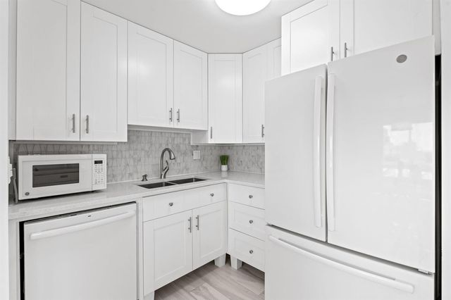 300 Oregon Street 501, Hollywood, FL 33019