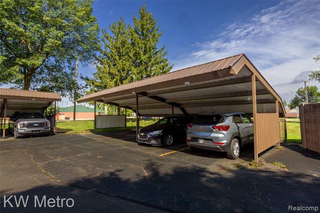 29948 Utica Road, Roseville, MI 48066