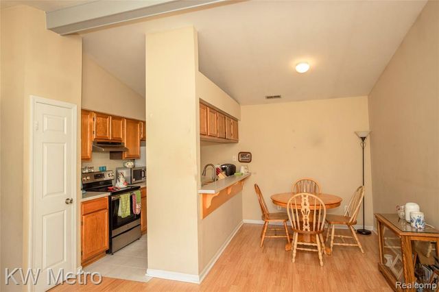 29948 Utica Road, Roseville, MI 48066