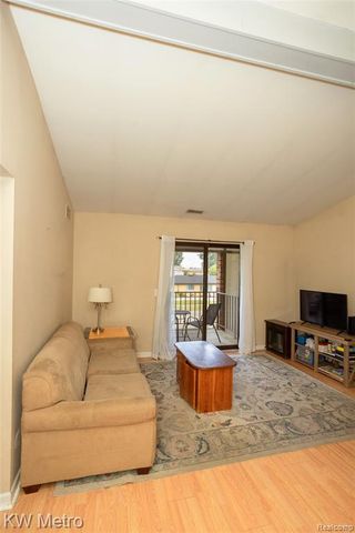29948 Utica Road, Roseville, MI 48066