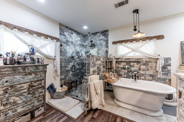 25790 Lakeside Drive, Hockley, TX 77447