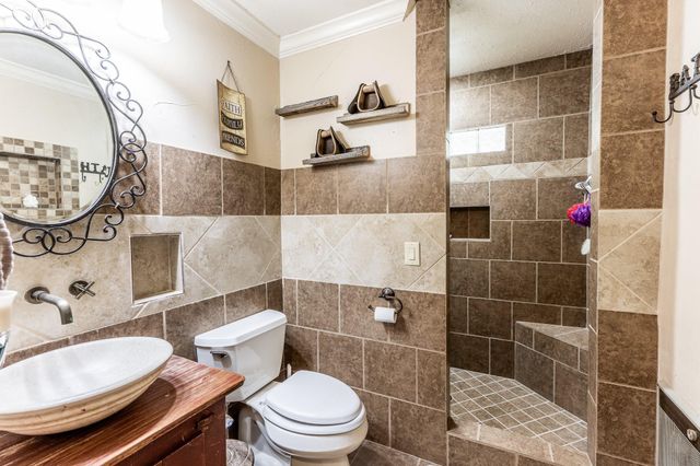 25790 Lakeside Drive, Hockley, TX 77447