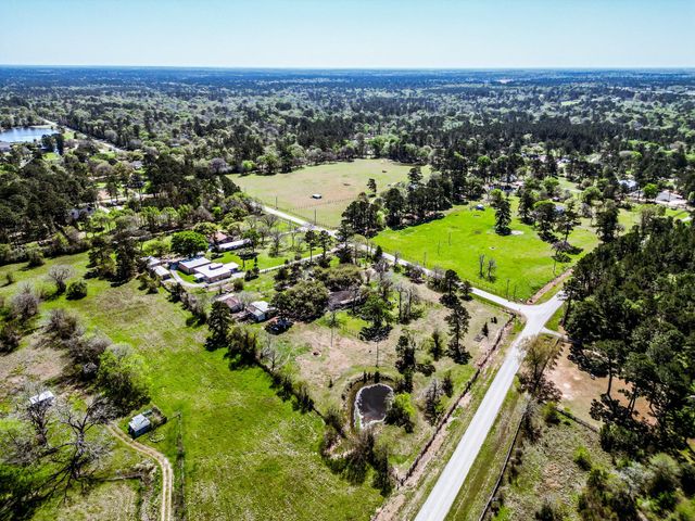 25790 Lakeside Drive, Hockley, TX 77447