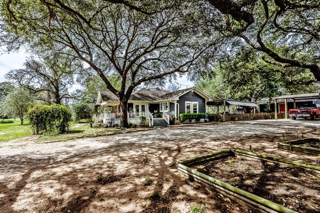 25790 Lakeside Drive, Hockley, TX 77447