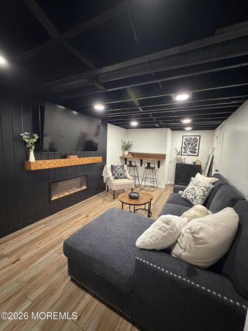 43 Lake Drive, Howell, NJ 07731