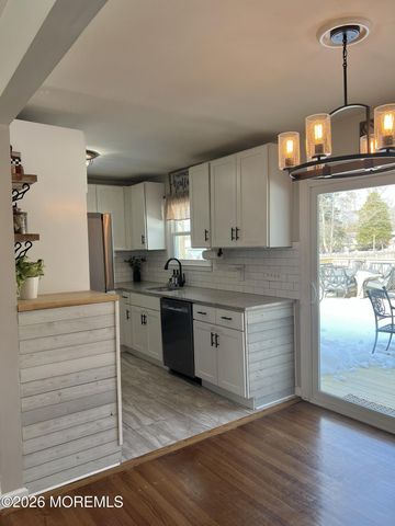 43 Lake Drive, Howell, NJ 07731