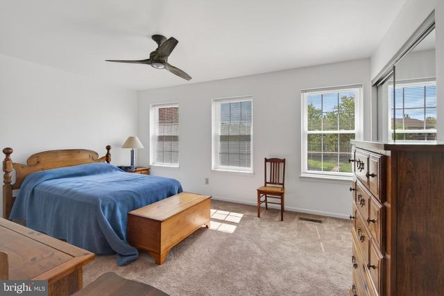 122 LONGFORD RD, West Chester, PA 19380