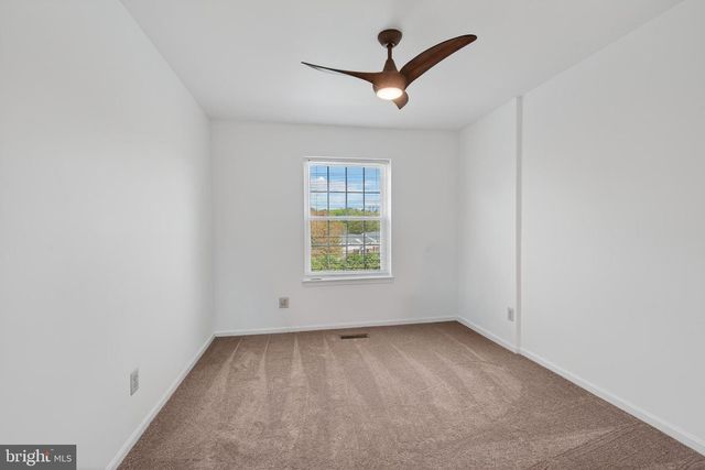 122 LONGFORD RD, West Chester, PA 19380
