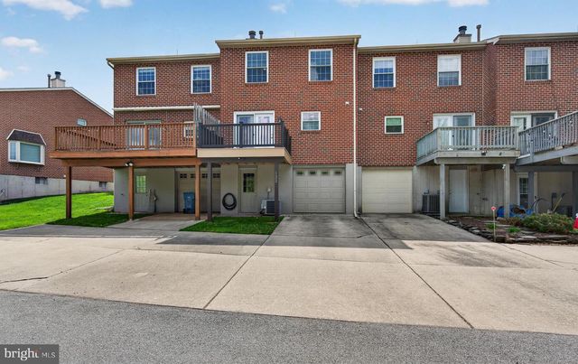 122 LONGFORD RD, West Chester, PA 19380