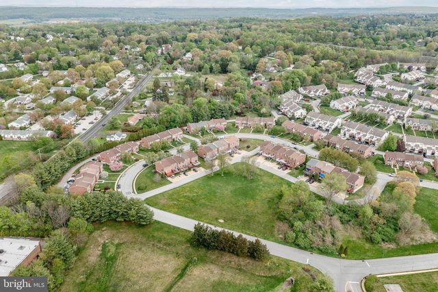 122 LONGFORD RD, West Chester, PA 19380