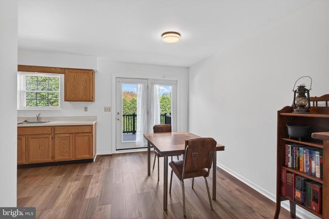 122 LONGFORD RD, West Chester, PA 19380