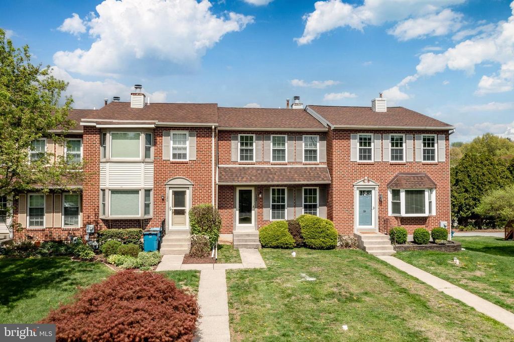 122 LONGFORD RD, West Chester, PA 19380