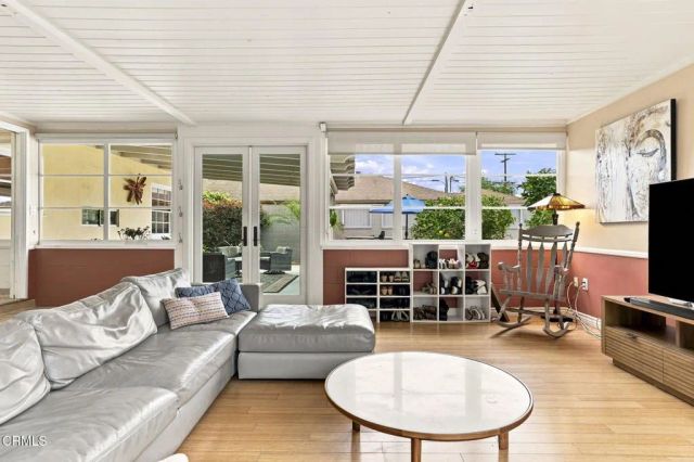 209 Carol Drive, Ventura, CA 93003