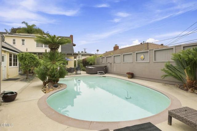 209 Carol Drive, Ventura, CA 93003