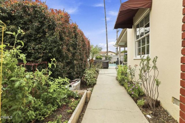 209 Carol Drive, Ventura, CA 93003