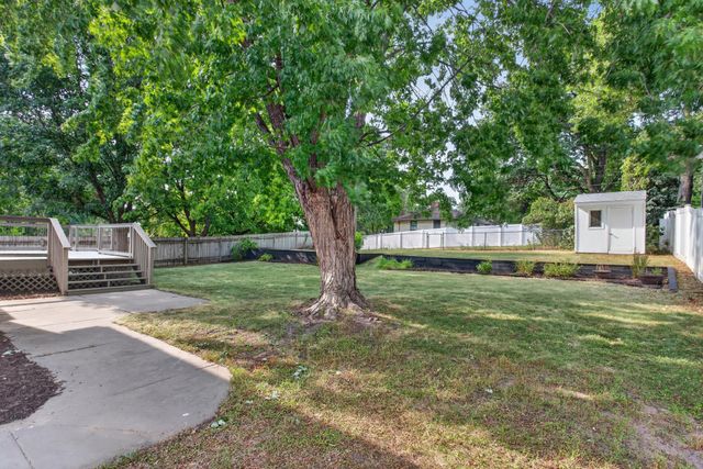 3924 51st Avenue N, Brooklyn Center, MN 55429
