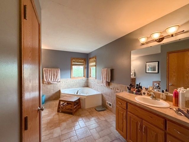26217 S Rachael Drive, Channahon, IL 60410