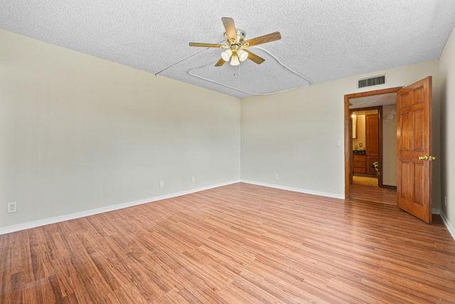 6254 Seven Springs Boulevard C, Greenacres, FL 33463