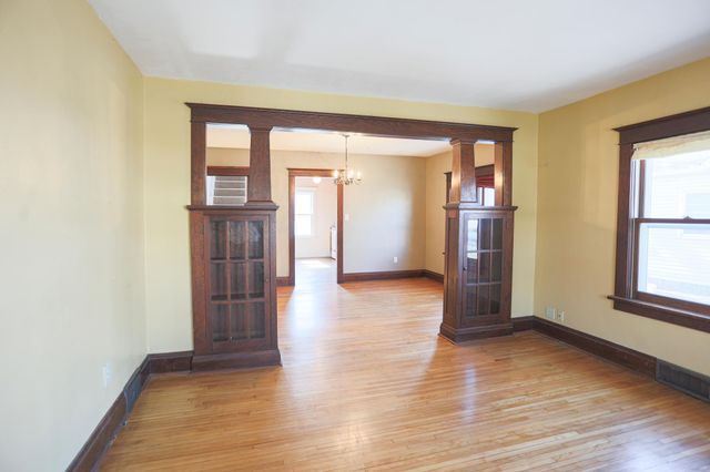 522 E Walnut Street, River Falls, WI 54022