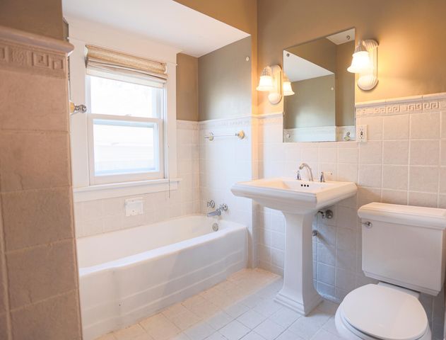 522 E Walnut Street, River Falls, WI 54022