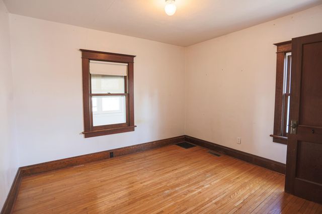 522 E Walnut Street, River Falls, WI 54022