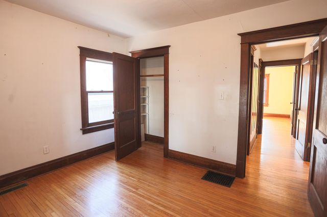 522 E Walnut Street, River Falls, WI 54022