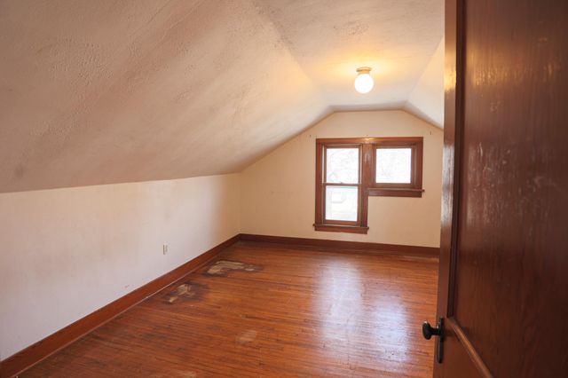 522 E Walnut Street, River Falls, WI 54022