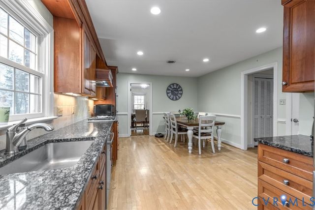 3923 Cresthill Rd, Chester, VA 23831