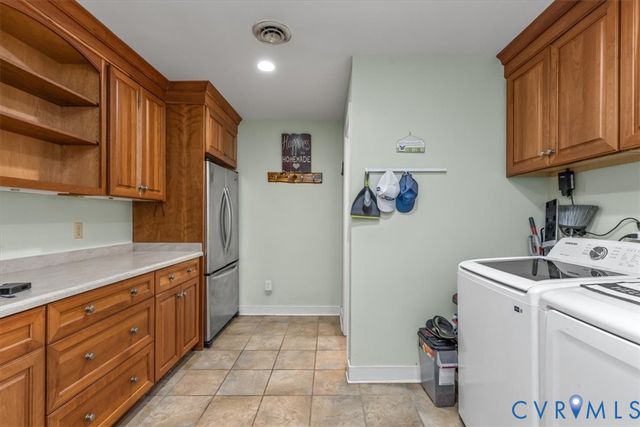 3923 Cresthill Rd, Chester, VA 23831