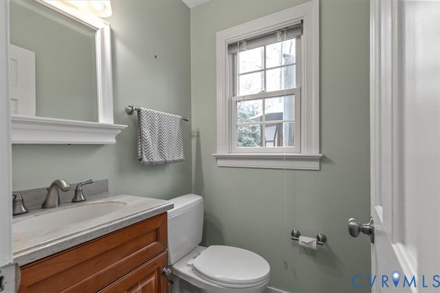 3923 Cresthill Rd, Chester, VA 23831