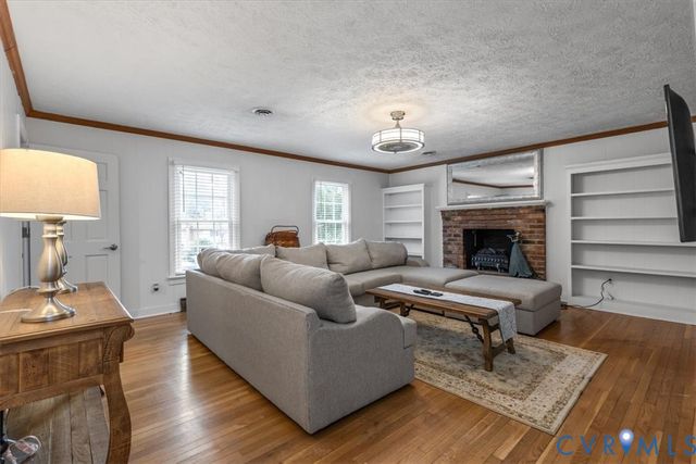 3923 Cresthill Rd, Chester, VA 23831