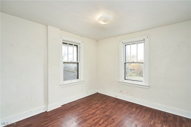 1025 Coventry Street, Akron, OH 44306