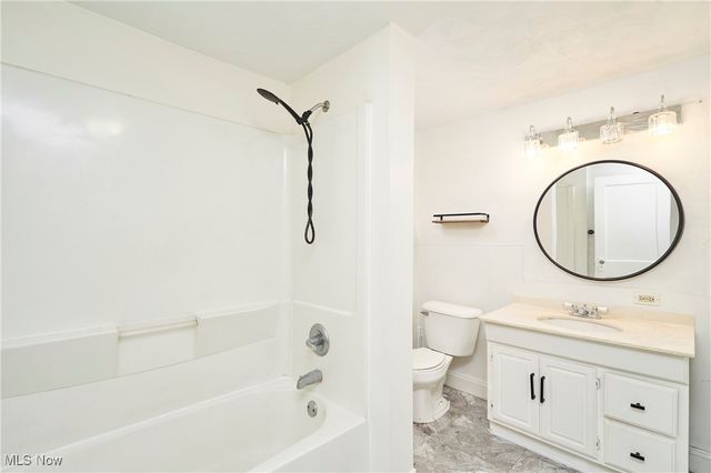 1025 Coventry Street, Akron, OH 44306