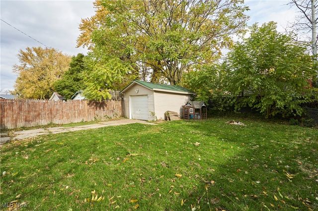 1025 Coventry Street, Akron, OH 44306