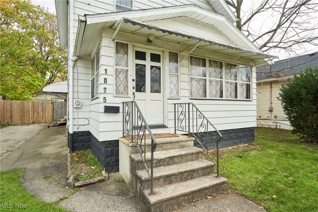 1025 Coventry Street, Akron, OH 44306