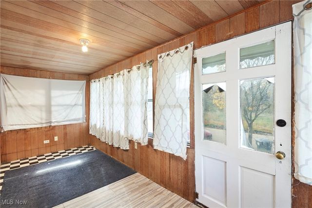 1025 Coventry Street, Akron, OH 44306