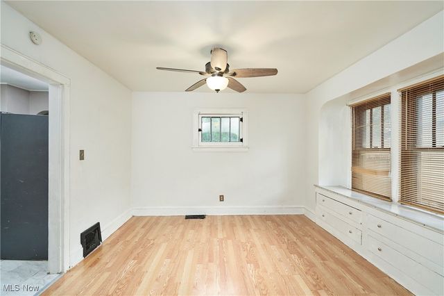 1025 Coventry Street, Akron, OH 44306