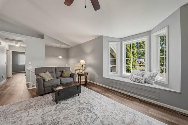 232 Lamans Lane, Eau Claire, WI 54703