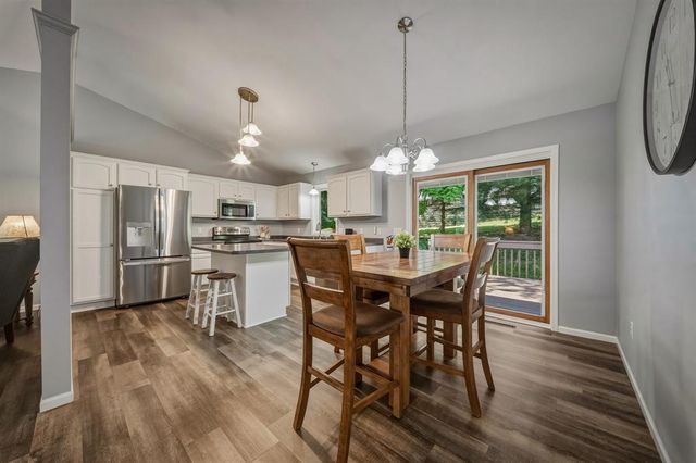 232 Lamans Lane, Eau Claire, WI 54703