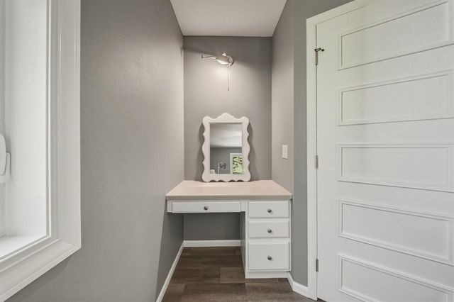 232 Lamans Lane, Eau Claire, WI 54703