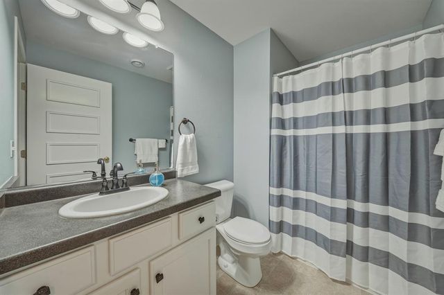 232 Lamans Lane, Eau Claire, WI 54703