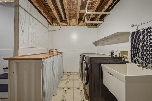 232 Lamans Lane, Eau Claire, WI 54703